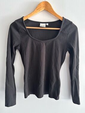 ICHI Black Scoop Neck Long Sleeve Tee